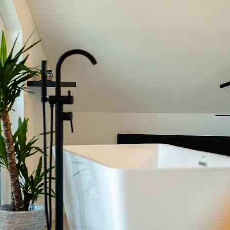 Chez Julie Sparsbach